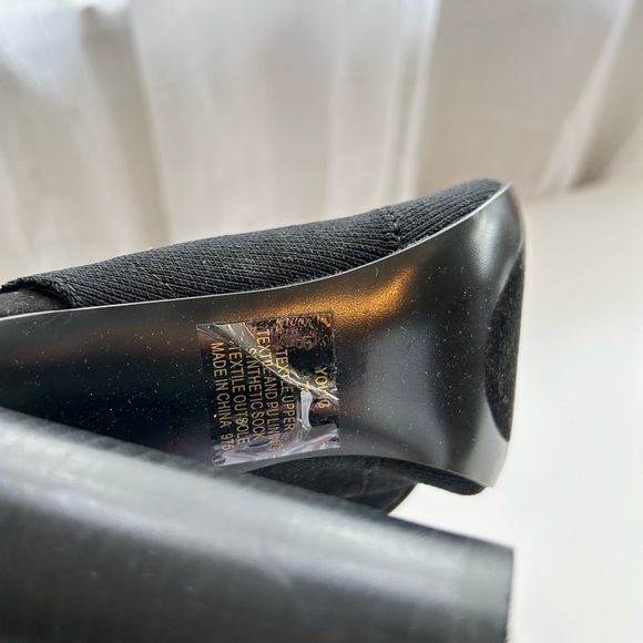 Steve Madden | Black bootie heel pump peep toe size 7 Y2K - Picture 2 of 6